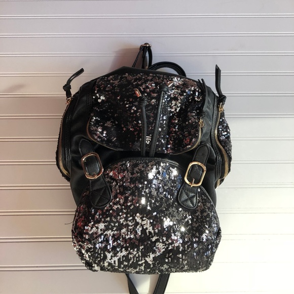 Buckle Handbags - Buckle backpack